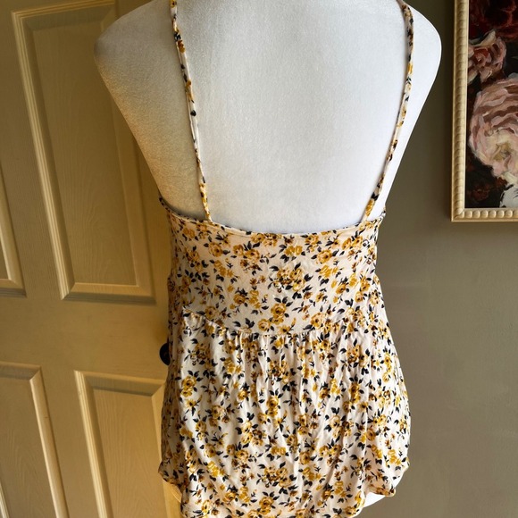 American Eagle Outfitters Floral Camisole - White and Yellow Babydoll Fairy Y2K - Picture 3 of 7